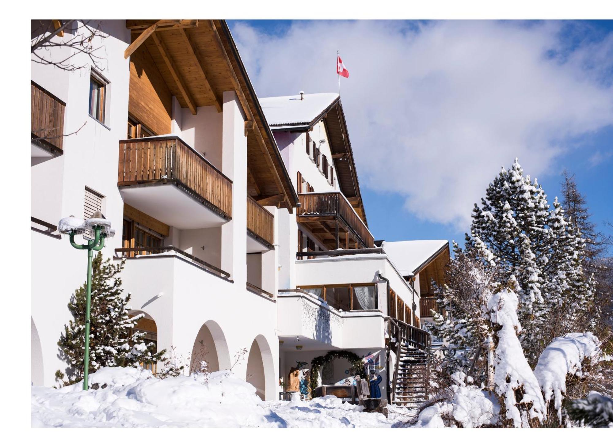 Aparthotel Muchetta Wiesen エクステリア 写真